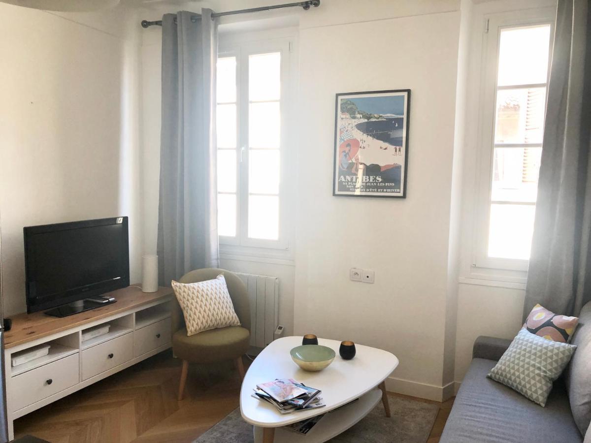 Charming And Modernly Designed 2 Bedroom - Old Town Antibes Buitenkant foto