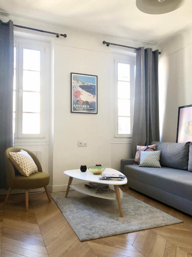 Charming And Modernly Designed 2 Bedroom - Old Town Antibes Buitenkant foto