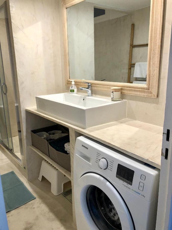 Charming And Modernly Designed 2 Bedroom - Old Town Antibes Buitenkant foto